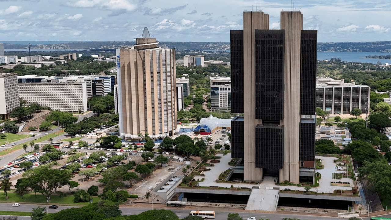 Brazil central bank to make more rate decisions with board vacancies, sources say