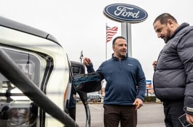 Car buying satisfaction hits all-time high with AI shopping