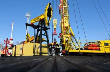 US Sanctions on Russian Oil Giants Send Shockwaves Across China - Bloomberg.com