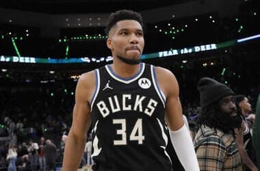 Latest Giannis Antetokounmpo Rumor Officially Tanks Bucks' NBA Playoff Odds
