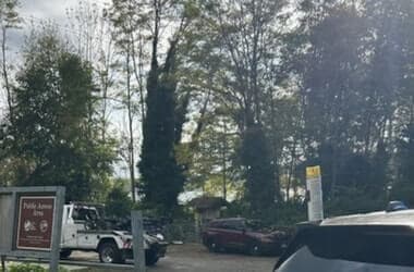 1 person arrested for DUI after hitting a tow truck
